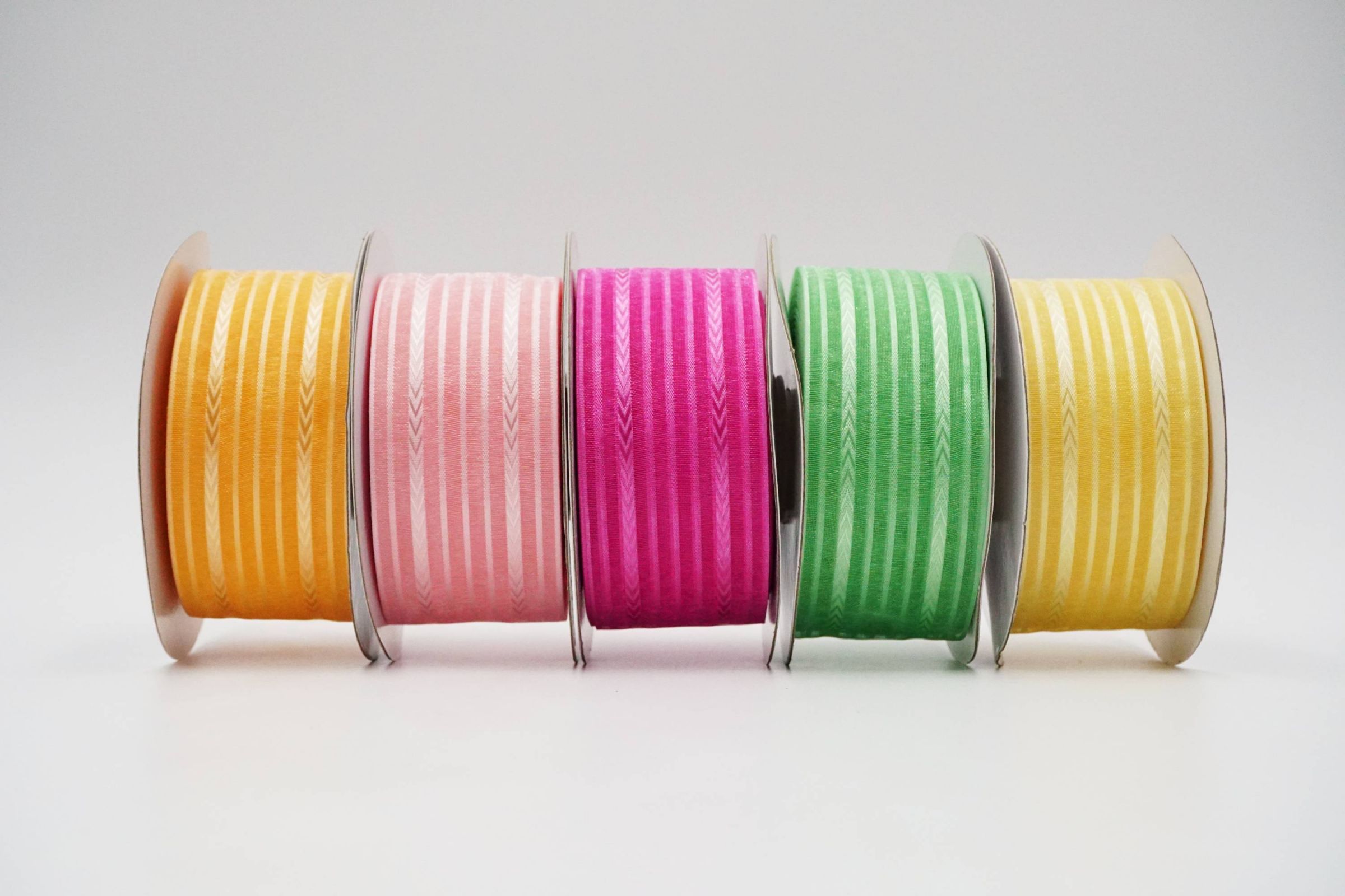 Paski z satynową strzałką Przezroczysta wstążka